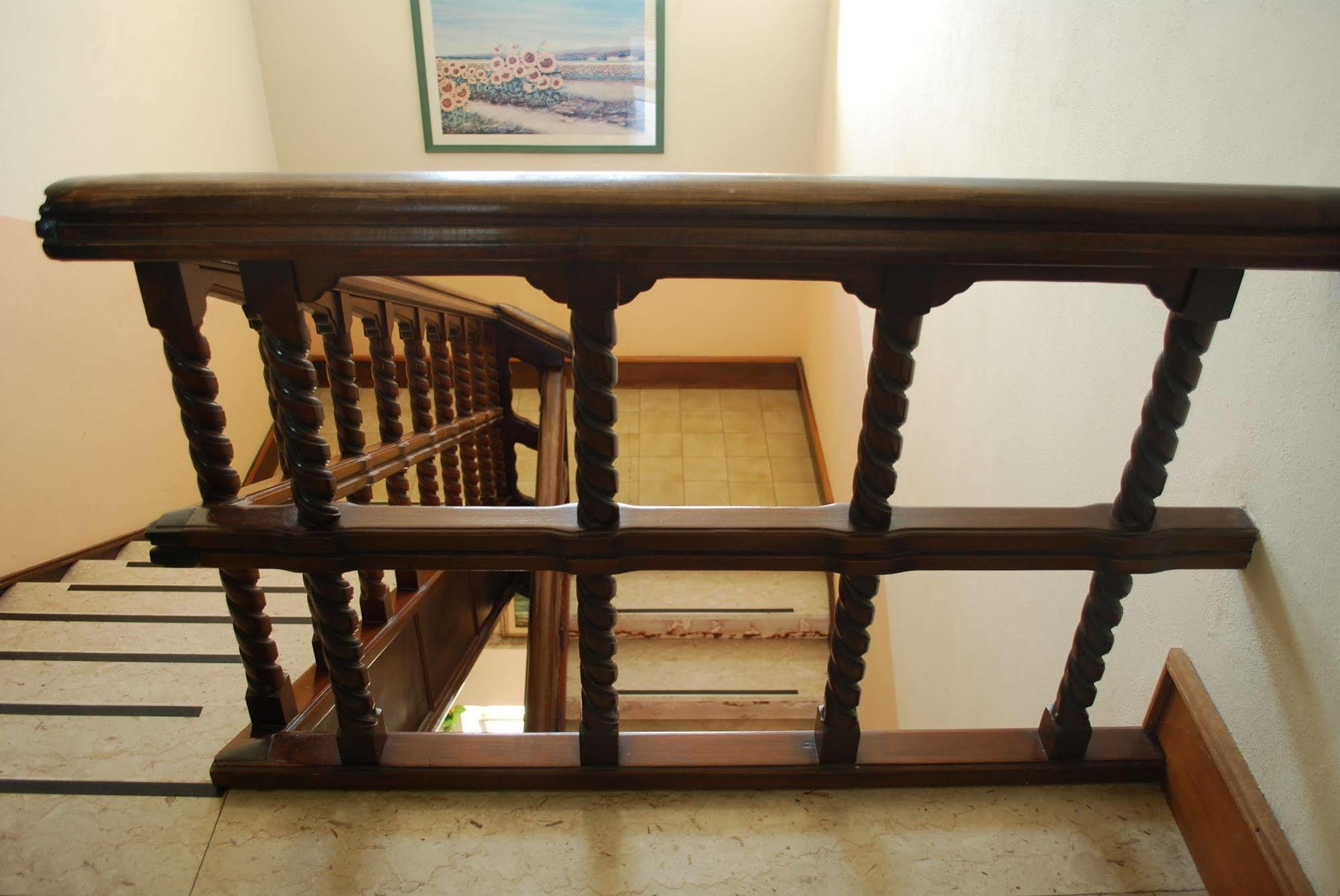 Albergo Smeraldo Castelnuovo Magra Bagian luar foto